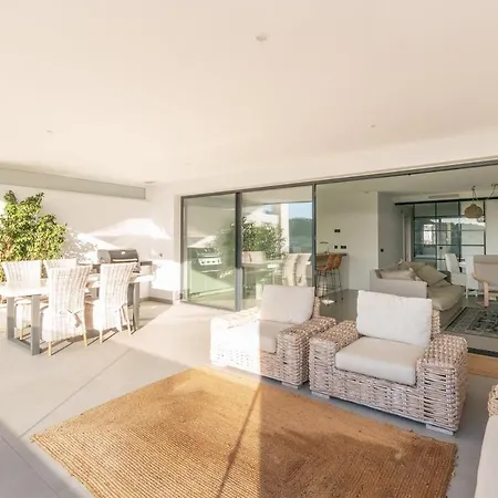Luxury 2 Bedrooms Apart-rador De Hills Estepona